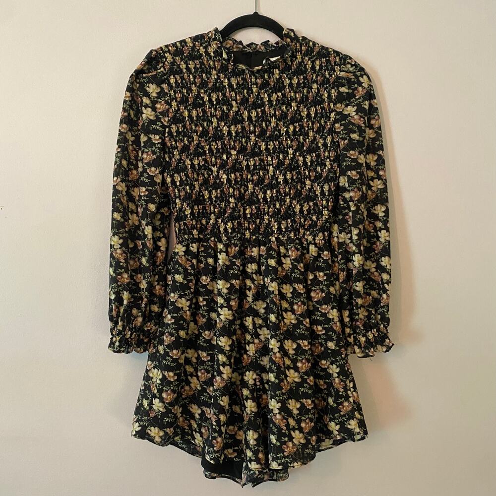 Elliatt Black Floral Smocked Long Sleeve Romper Fairycore Coquette Women's Small